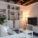 Starhost - Casa Ada - Luxury Apartment With Seaview Terrace 아파트 *