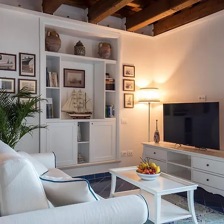 Starhost - Casa Ada Seaview Terrace Apartment *