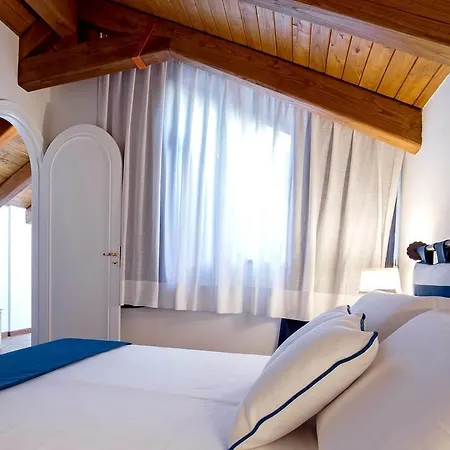 Starhost - Casa Ada - Luxury With Seaview Terrace